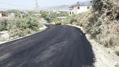 Hatay Büyükşehir Belediyesi, 15 ilçede toplam 42 ayrı noktada çalışmalarını