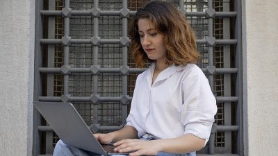 Türkiye’de bu yıl 16-74 yaş grubundaki kişilerin internet kullanım oranı