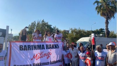 Barınma hakkı mitinginde binlerce kişi yürüyüşü güven ve samimiyet içinde