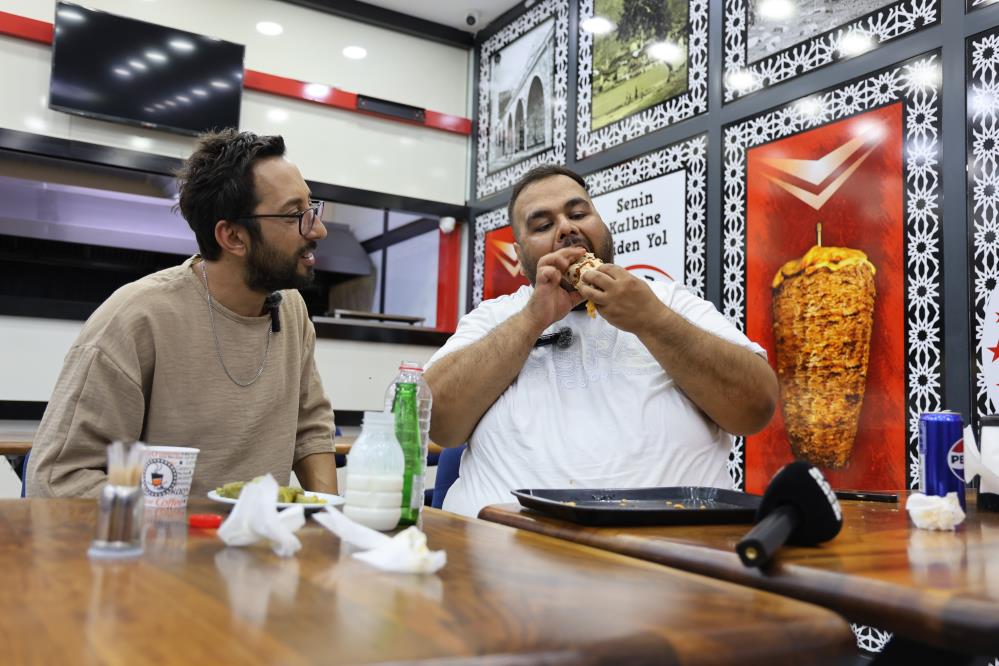 160 Kilo olan Cingöz, 1,5 Metre Döner yedi