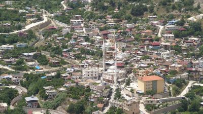 Antakya Belediyesi, Karlısu Mahallesi’ne çok amaçlı salon kazandırıyor. Antakya Belediye