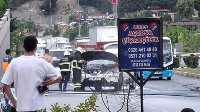 Salı günü Belen ilçe merkezinde, yoğun trafikte seyir halindeki bir