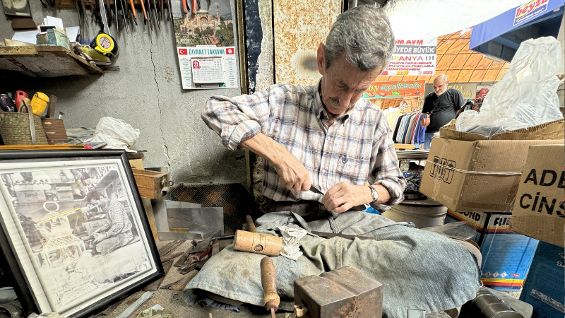 Antakya’nın Uzun Çarşı’sında 70