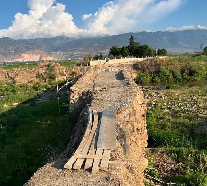 Hatay-Kırıkhan’daki tarihi Danaahmetli Köprüsü,