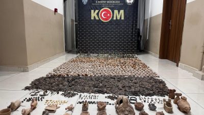 Hatay Emniyet Müdürlüğü’nce gerçekleştirilen tarihi eser kaçakçılığına yönelik operasyon kapsamında,