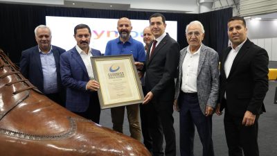 Deprem sonrası Reyhanlı ilçesinde, çarşı bütünüyle ayakkabıcı imalatçısı ve satıcılarına