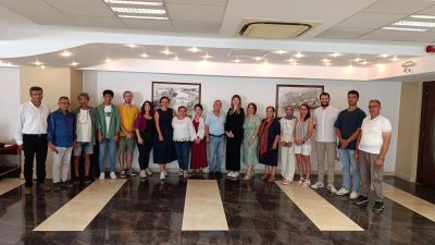 Deprem bölgelerinden gelen gazeteciler, IPS İletişim Vakfı/Bianet tarafından Hatay'da düzenlenen