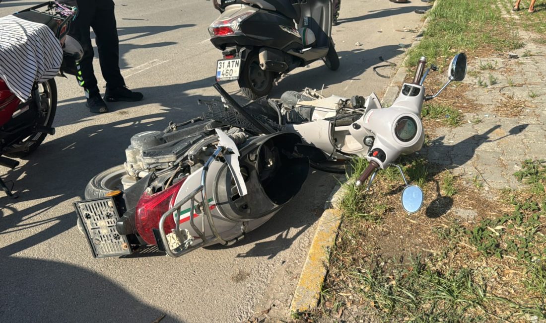 İskenderun’da otomobilin çarptığı motosikletteki