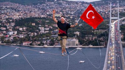 Estonyalı slackline sporcusu Jaan Roose, İstanbul’da tarihi bir başarıya imza