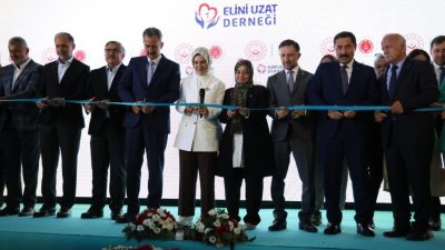 Aile ve Sosyal Hizmetler Bakanı Mahinur Özdemir Göktaş, Osmaniye temaslarının