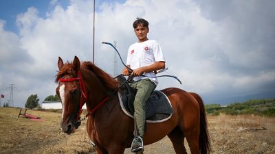 Hatay’ın Dörtyol İlçesinde yaşayan 17 yaşındaki genç sporcu Arda Erhan,