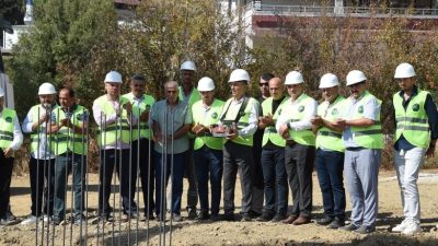 Arsa hayırsever Hatice Dönmez'den, salon inşaatı ise Antakya Belediyesi'nden..