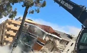 Hatay’ın Antakya ilçesinde, Kahramanmaraş merkezli depremlerde ağır hasar gören binaların