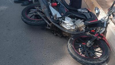 Hatay’ın Reyhanlı ilçesinde meydana gelen kazada bir motosiklet sürücüsü yaralandı.