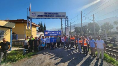 Türk-İş’e bağlı tüm sendikaların yurt genelinde gerçekleştirdiği bir saatlik oturma