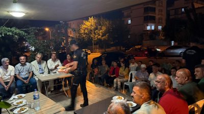 İskenderun ilçesinde polis ekipleri, muhtarlar ve vatandaşlarla buluşarak çalışmalarını anlattı
