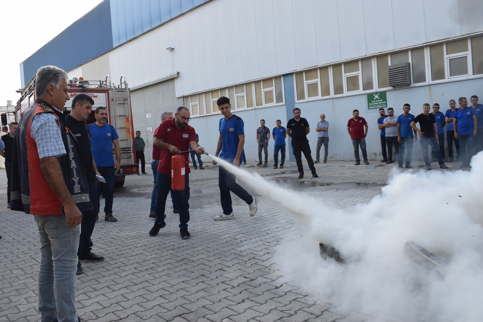 HBB İtfaiyesinden fabrika personeline acil durum eğitimi