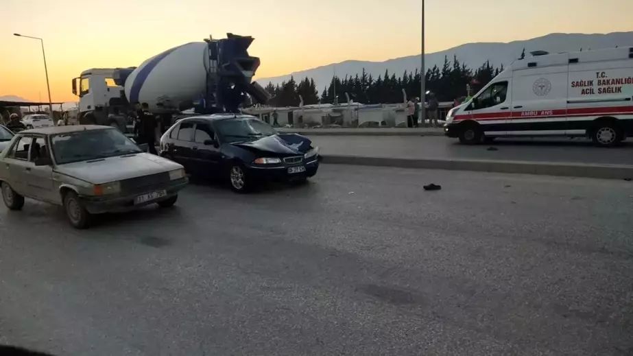 Hatay’ın Antakya ilçesinde yolun