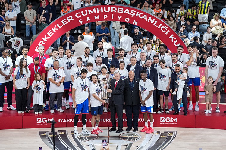 Anadolu Efes, 37. Erkekler