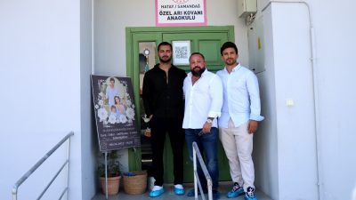 Almanya merkezli Barenhande derneği, Hatay’da 6 Şubat 2023’teki depremlerde çocuklarıyla