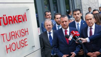 CHP Genel Başkanı Özgür Özel, ABD’nin New York kentindeki Türkevi’ni