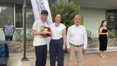 Antakya’daki özel eğitim kurumlarından EKİN KOLEJİ öğrencisi Yusuf Berdan Şah,okulun