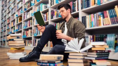 Dünya genelinde üçte ikisi kadın olmak üzere 754 milyon yetişkin