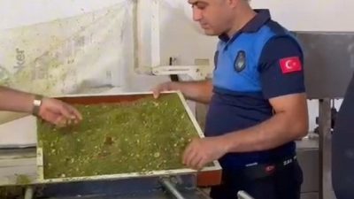 Hatay Büyükşehir Belediyesi tarafından yapılan denetimlerde, hijyen kurallarına aykırı üretim