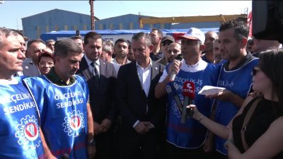 CHP Genel Başkanı Özgür Özel, Hatay’ın Dörtyol ilçesinde grevdeki metal