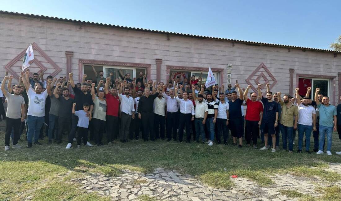 Hatay’da Atakaş Çelik işçileri,