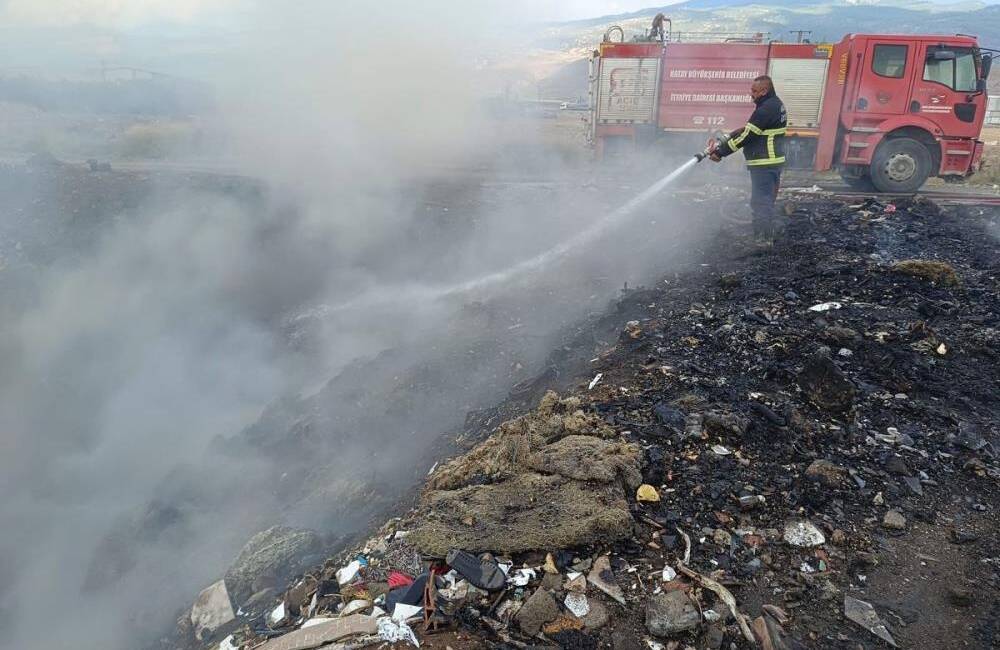 Hatay’ın Kırıkhan ilçesinde hurdalık