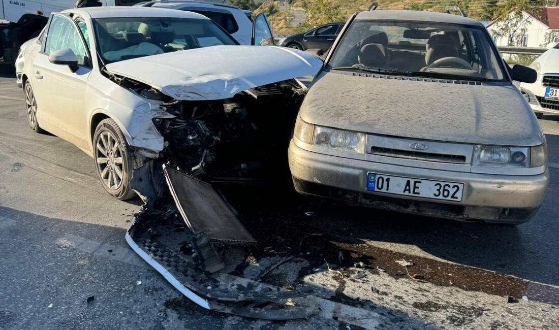 Belen’de Zincirleme Trafik Kazası: 3 Yaralı