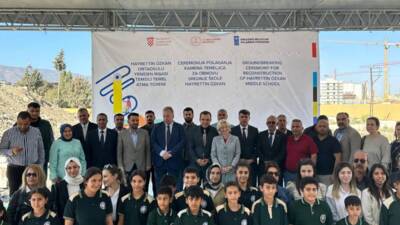 6 Şubat 2023 yılındaki depremlerde yıkılan Hayrettin Özkan Ortaokulu, Birleşmiş