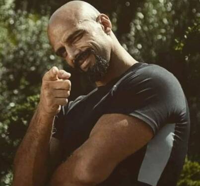 &nbsp; “Survivor” ve “Anadolu Ateşi” ile tanınan oyuncu ve dansçı