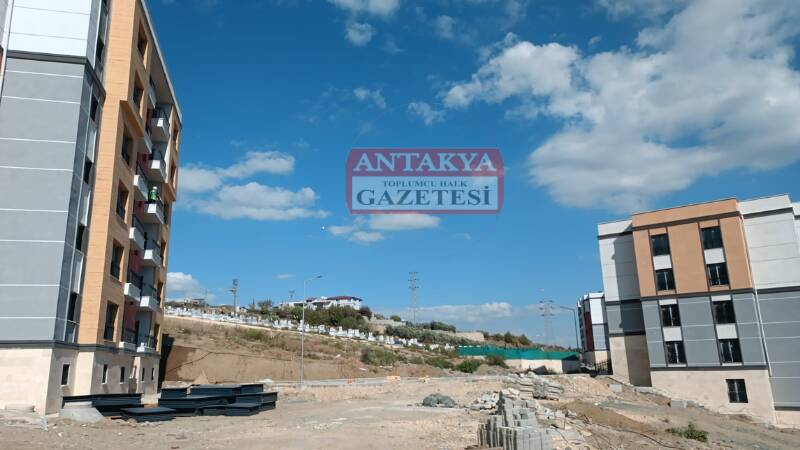 Orhanlı Deprem konutları 1. Etap bölgesiyle Toygarlı Mahallesi’nde inşa edilen