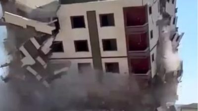 Kahramanmaraş merkezli depremler sonucunda ağır hasar gören bir bina, Hatay’ın