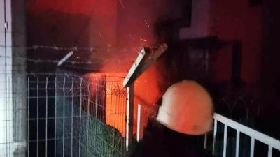 Arsuz’da elektrik trafosunda çıkan yangın itfaiye ekipleri tarafından kontrol altına