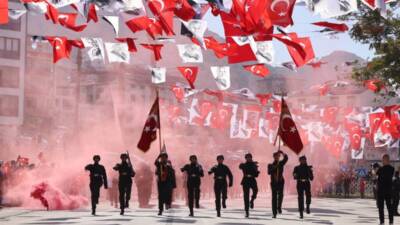 Hatay’da Cumhuriyet’in ilanının 101. yıl dönümü dolayısıyla bir tören düzenlendi.
