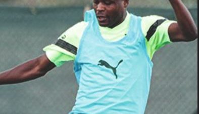   Hatayspor’un Kongolu Yıldızı Antremanda sakatlanına apar topar İstanbul’a götürüldü