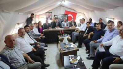 CHP Genel Başkan Yardımcısı Ulaş Karasu, Hatay’da gerçekleştirdiği ziyaretlerde deprem