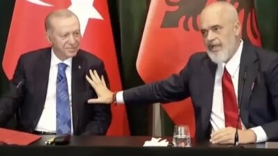 Cumhurbaşkanı Recep Tayyip Erdoğan’ın sabah saatlerinde başlayan Arnavutluk ziyareti devam