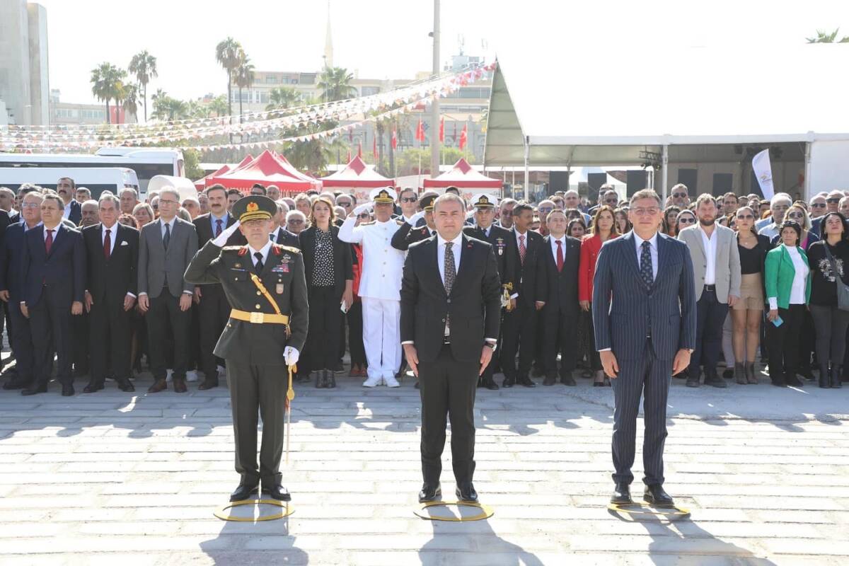 İskenderun’da görkemli Cumhuriyet Bayramı töreni