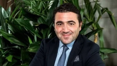 Spor camiasında dikkat çeken isimlerden biri olan Emrah Bayraktar, kariyeri