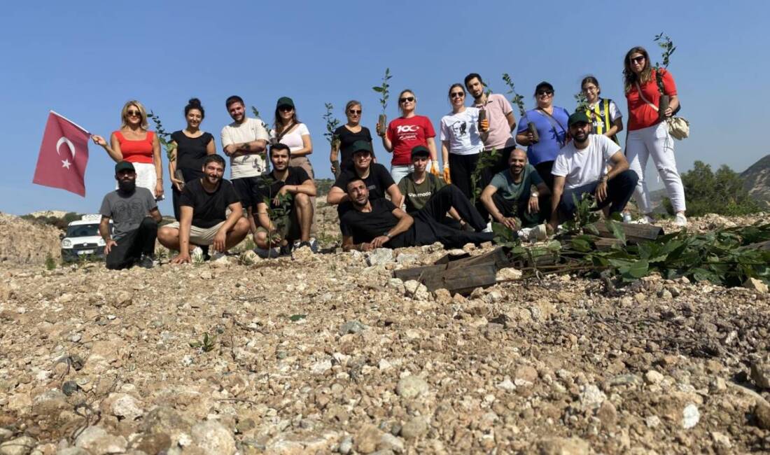 Cumhuriyet çocuklarının diktiği fidanlar 1 yaşında