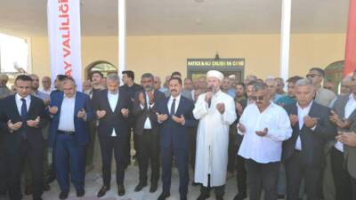 Hatay Büyükşehir Belediye Başkanı Mehmet Öntürk, sosyal medya hesabından yaptığı