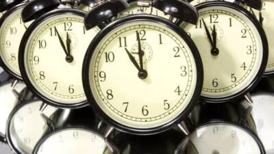 Millî Eğitim Bakanlığı'ının (MEB) kış saati uygulamasına ilişkin genelgesine eğitim