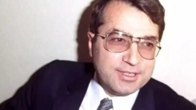 Batı Trakya’daki Gümülcine vilayetinin Küçük Sirkeli köyünde 1947 yılında dünyaya