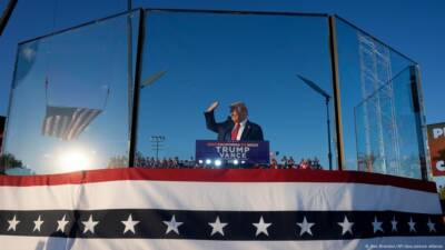 ABD'de başkan adayı Trump'ın konuşma yapacağı alanda silahlı bir kişi