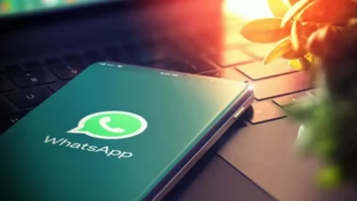 WhatsApp'tan durum paylaşımlarınıza müzik ekleme özelliği ile paylaşımlarınızı daha eğlenceli