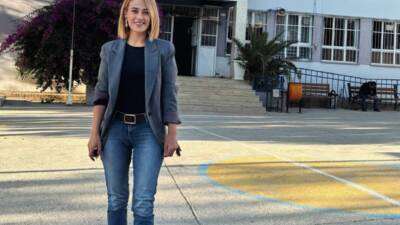 Hatay-Antakyalı müzik öğretmeni ve müzisyen Cansu Daloğlu, Defne ilçesine bağlı